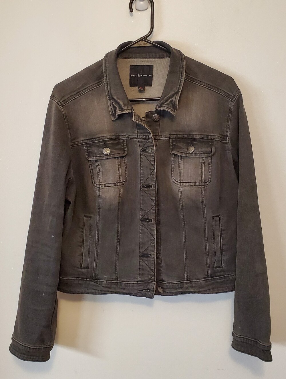 Rock & Republic faded black jean jacket with flag on back Size XL